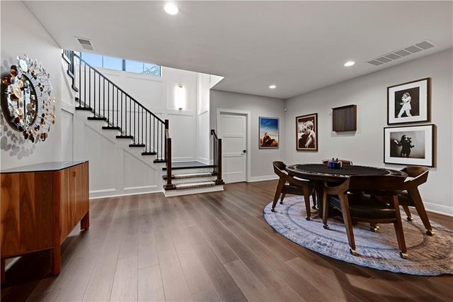 17023 Wallace Way, Loch Lloyd, MO 64012