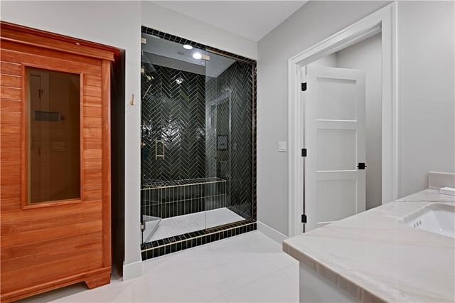 17023 Wallace Way, Loch Lloyd, MO 64012