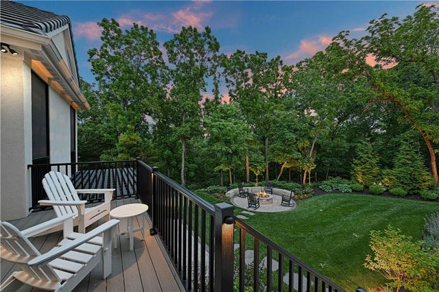 17023 Wallace Way, Loch Lloyd, MO 64012