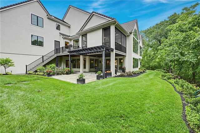 17023 Wallace Way, Loch Lloyd, MO 64012