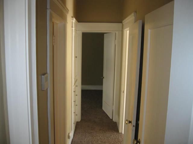 545 W MAIN St, Turlock, CA 95380