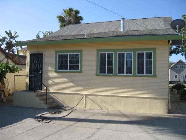 545 W MAIN St, Turlock, CA 95380