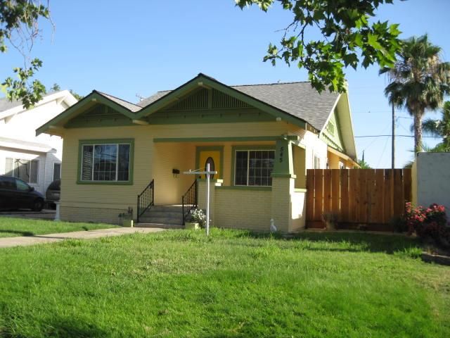 545 W MAIN St, Turlock, CA 95380