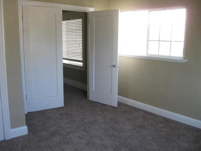 545 W MAIN St, Turlock, CA 95380