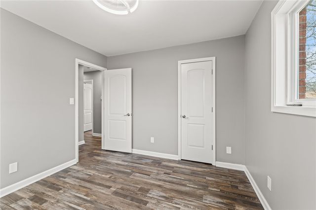 255 Lutz Drive, Englewood, OH 45322