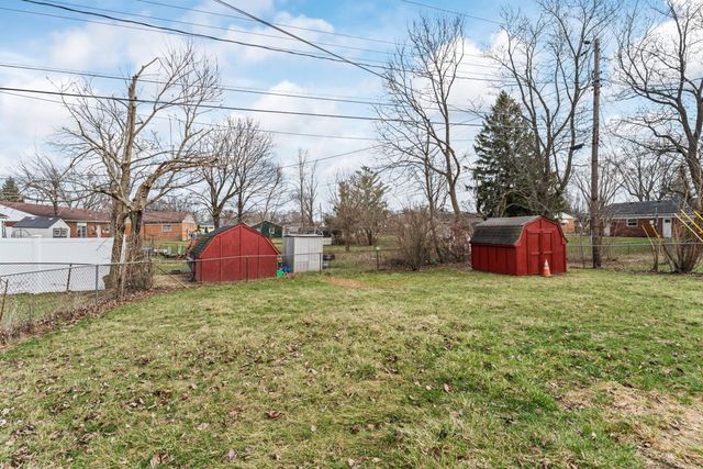 255 Lutz Drive, Englewood, OH 45322