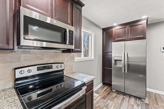 255 Lutz Drive, Englewood, OH 45322