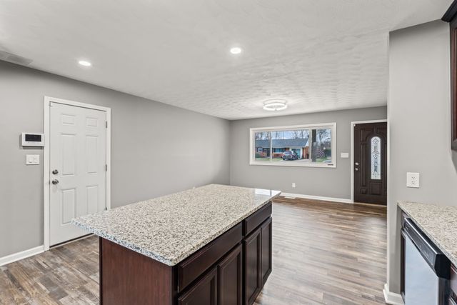 255 Lutz Drive, Englewood, OH 45322