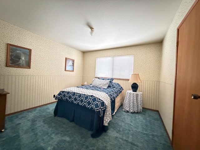 167 Linda Dr, Arnold, CA 95223