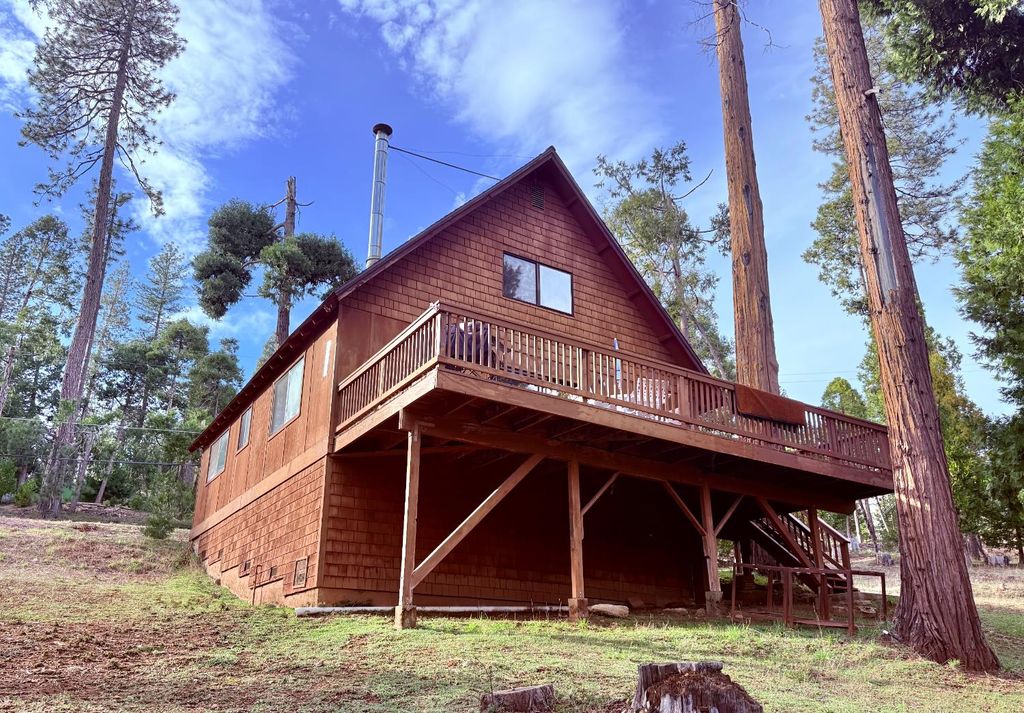 167 Linda Dr, Arnold, CA 95223