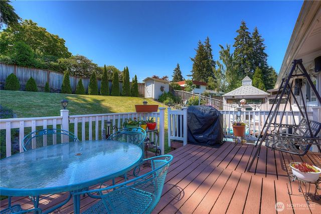 1222 Palm Drive, Fircrest, WA 98466