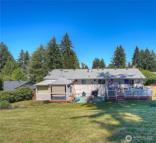 1222 Palm Drive, Fircrest, WA 98466