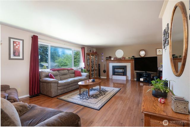 1222 Palm Drive, Fircrest, WA 98466