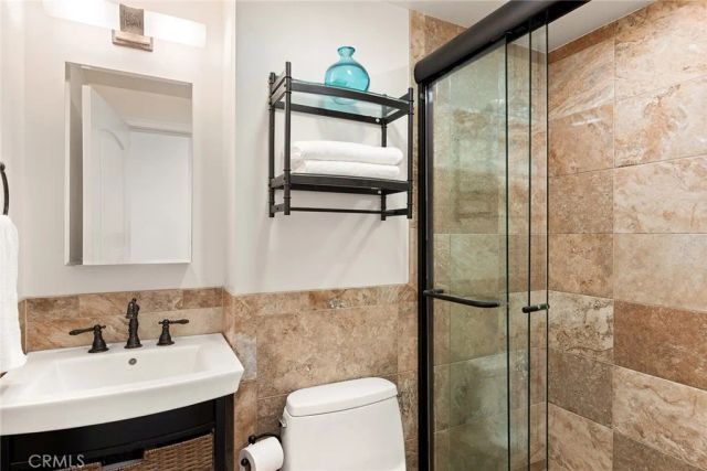 13042 Aetna Street, Valley Glen, CA 91401