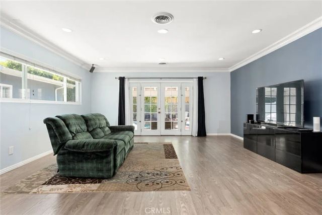 13042 Aetna Street, Valley Glen, CA 91401
