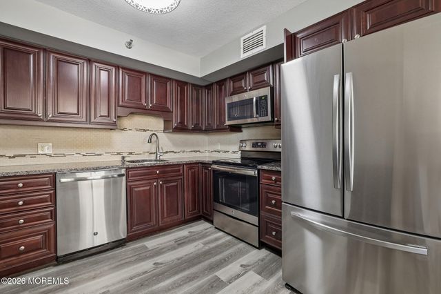 316 Prospect Avenue 10D, Hackensack, NJ 07601