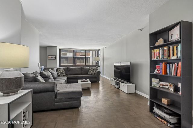 316 Prospect Avenue 10D, Hackensack, NJ 07601