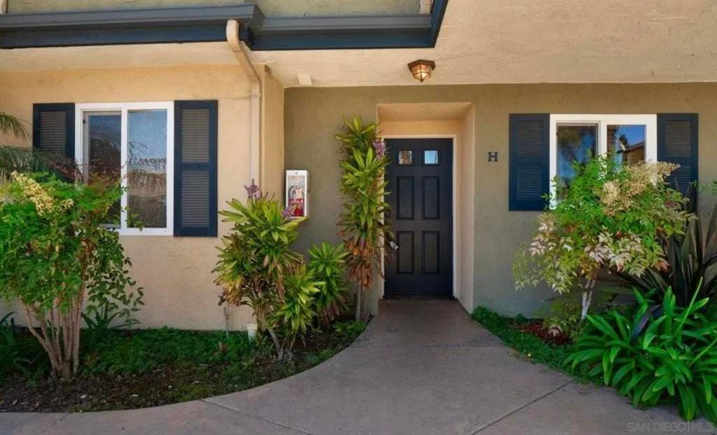 910 S Magnolia Ave H, El Cajon, CA 92020
