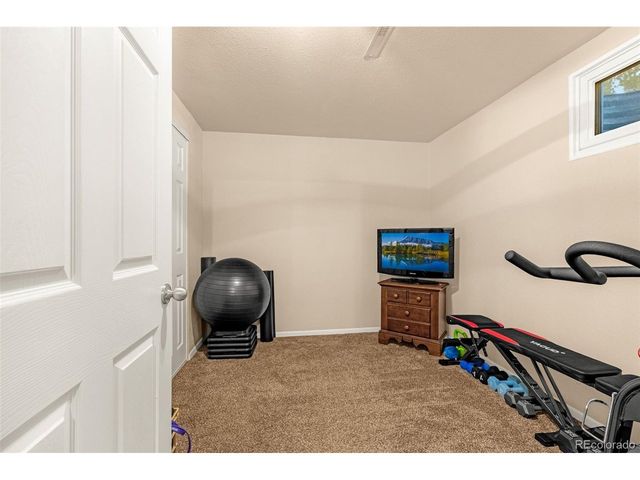 1102 Holmes Dr, Colorado Springs, CO 80909