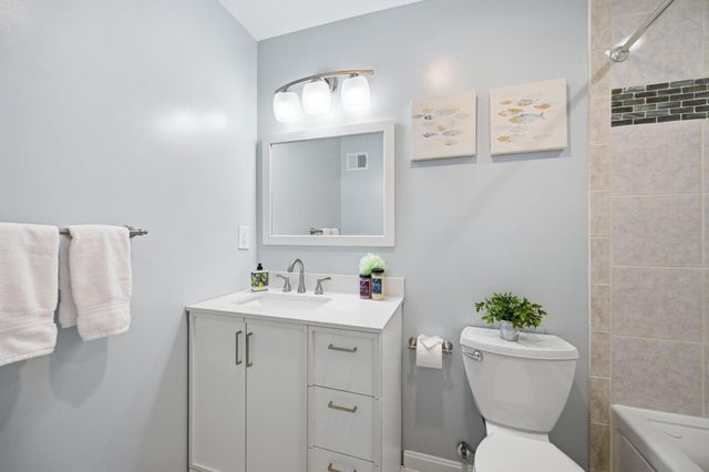 9523 ROCKPORT RD, Vienna, VA 22180