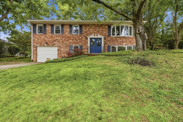 9523 ROCKPORT RD, Vienna, VA 22180