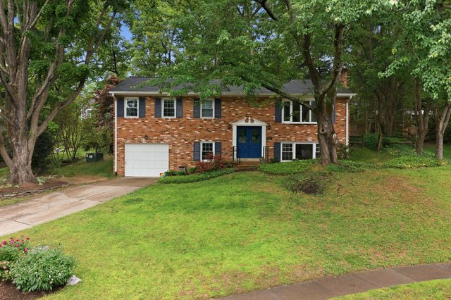 9523 ROCKPORT RD, Vienna, VA 22180