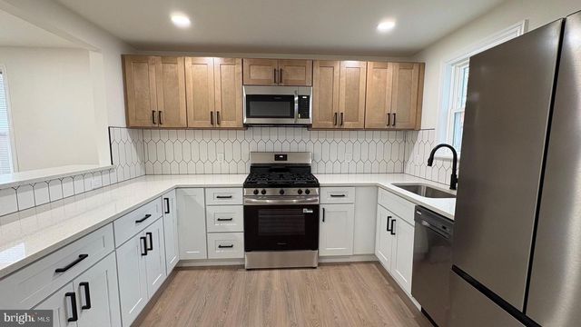 24 MAIN AVE SW, Glen Burnie, MD 21061