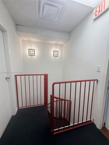 4848 SW 74th Ct 9, Miami, FL 33155