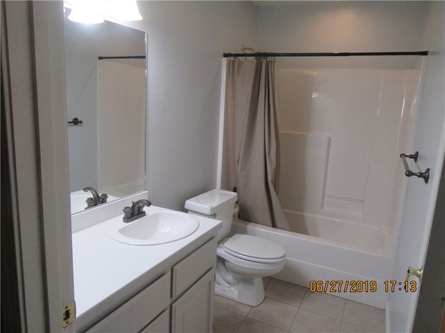 410 Julian Court, Siloam Springs, AR 72761