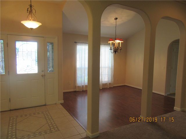 410 Julian Court, Siloam Springs, AR 72761