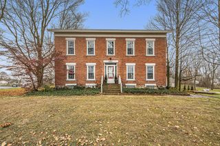 4481 Fruit Ridge Avenue, Grand Rapids, MI 49544