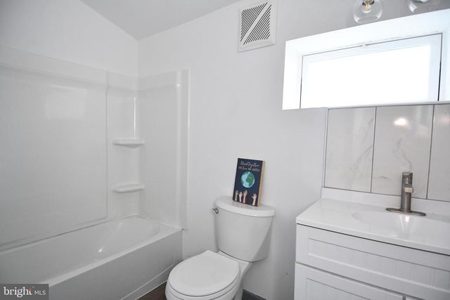 780 WHITE HALL RD, Littlestown, PA 17340