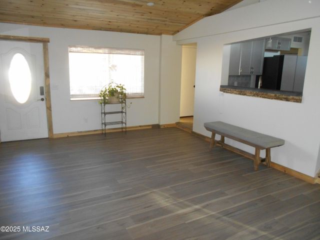 323 N Flynn Jans Court, Pearce, AZ 85625