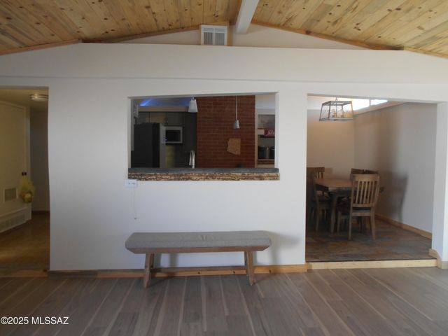 323 N Flynn Jans Court, Pearce, AZ 85625