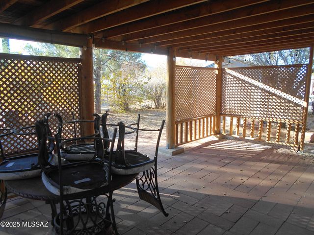 323 N Flynn Jans Court, Pearce, AZ 85625