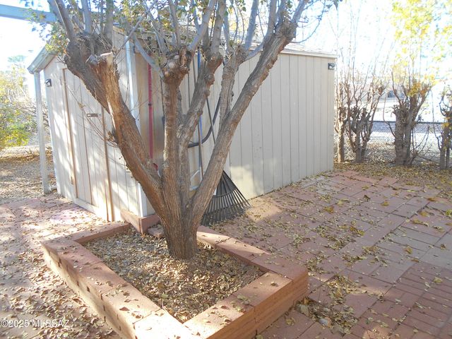 323 N Flynn Jans Court, Pearce, AZ 85625