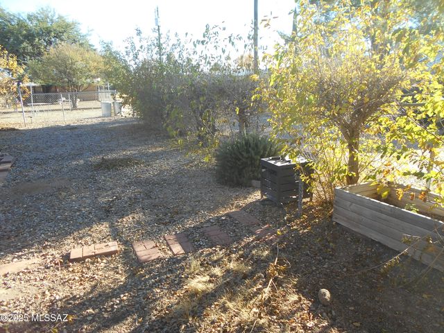 323 N Flynn Jans Court, Pearce, AZ 85625