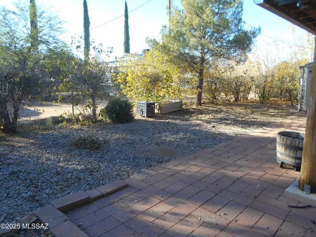 323 N Flynn Jans Court, Pearce, AZ 85625