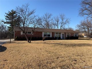 21 Crabapple Court, St Louis, MO 63132