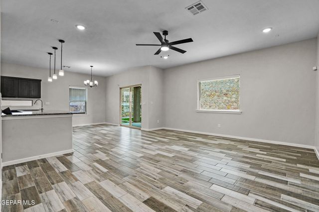 332 HECTOR PORRAS Drive, El Paso, TX 79928