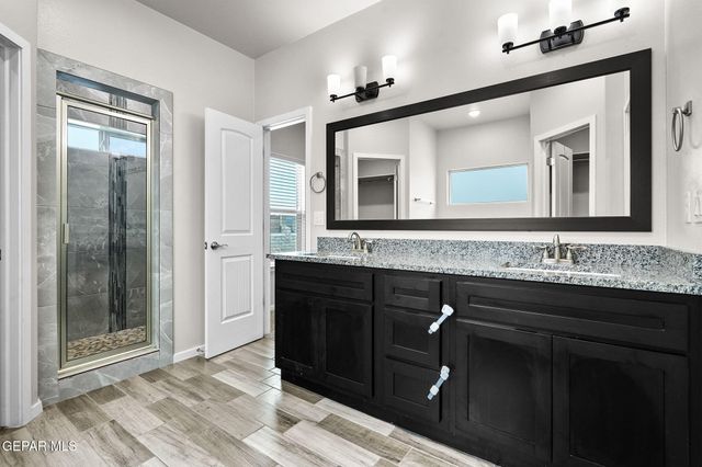 332 HECTOR PORRAS Drive, El Paso, TX 79928