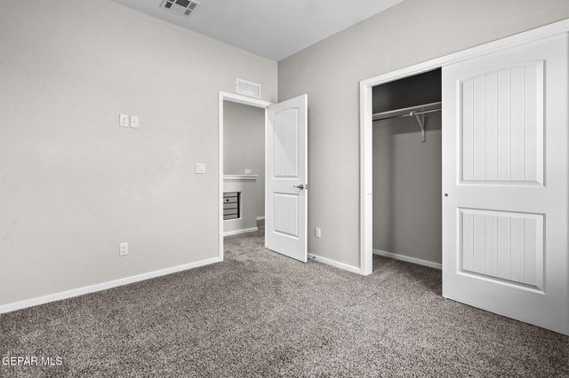 332 HECTOR PORRAS Drive, El Paso, TX 79928