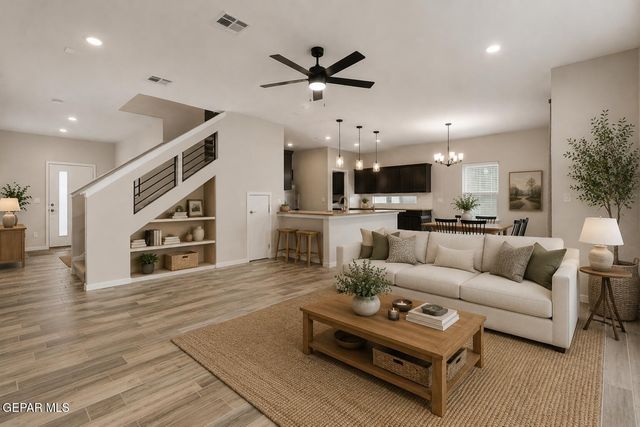 332 HECTOR PORRAS Drive, El Paso, TX 79928