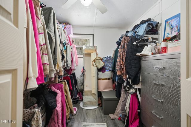 1475 Southeast Hawthorne Road, Norton, VA 24273