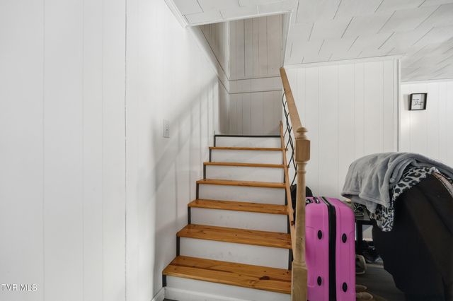 1475 Southeast Hawthorne Road, Norton, VA 24273