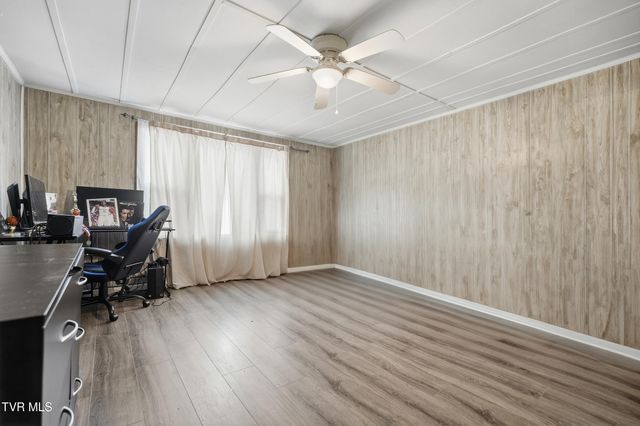 1475 Southeast Hawthorne Road, Norton, VA 24273