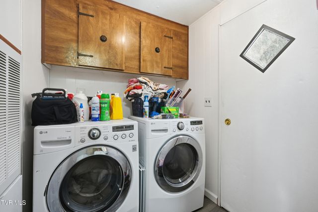 1475 Southeast Hawthorne Road, Norton, VA 24273