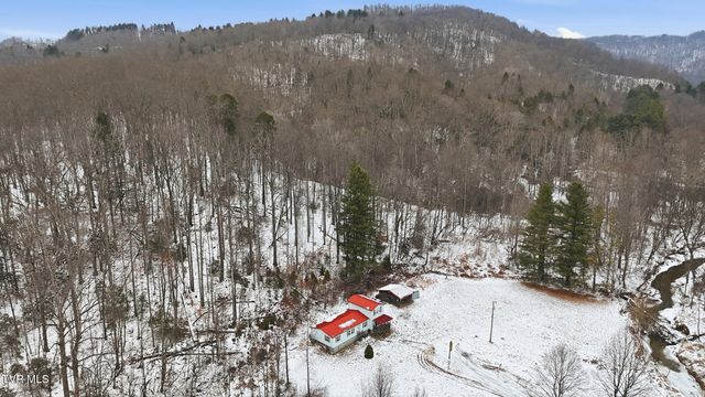 1475 Southeast Hawthorne Road, Norton, VA 24273