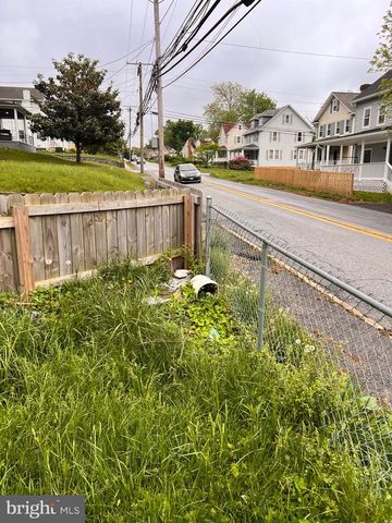 518 INGLESIDE AVE, Baltimore, MD 21228