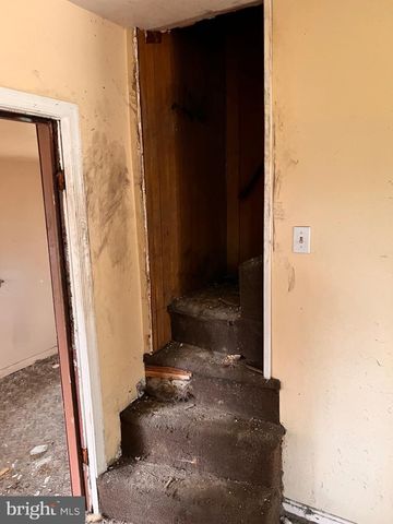 518 INGLESIDE AVE, Baltimore, MD 21228